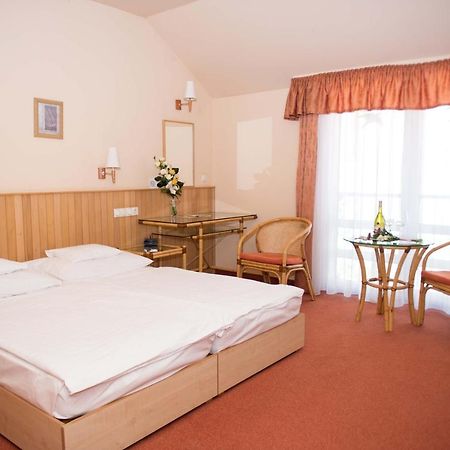Martfu Hotel Thermal Spa Buitenkant foto