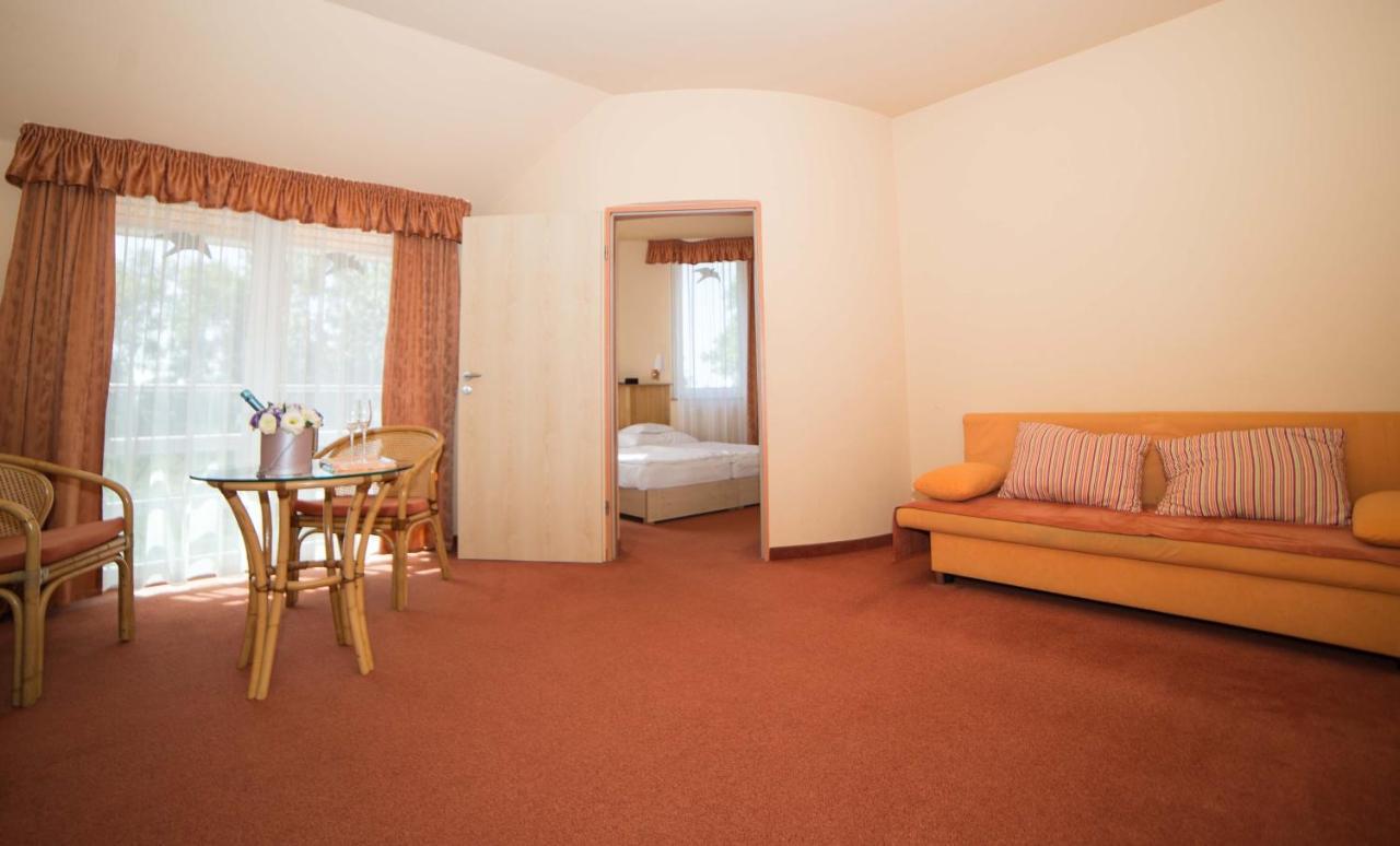 Martfu Hotel Thermal Spa Buitenkant foto