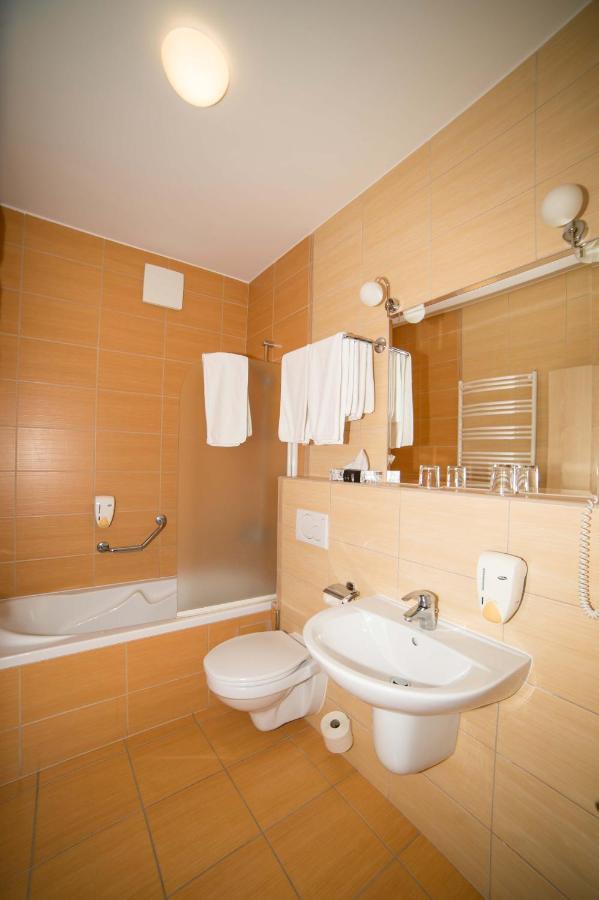 Martfu Hotel Thermal Spa Buitenkant foto