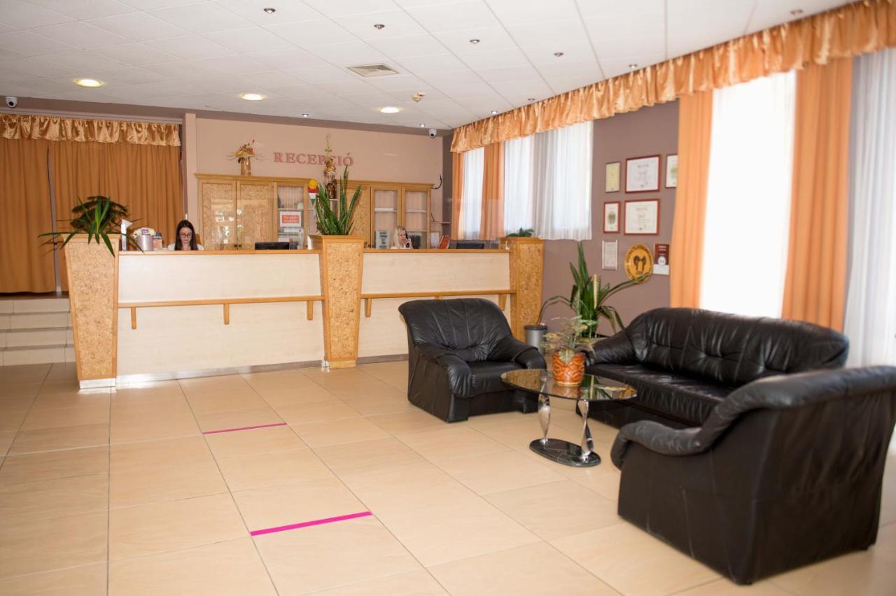 Martfu Hotel Thermal Spa Buitenkant foto