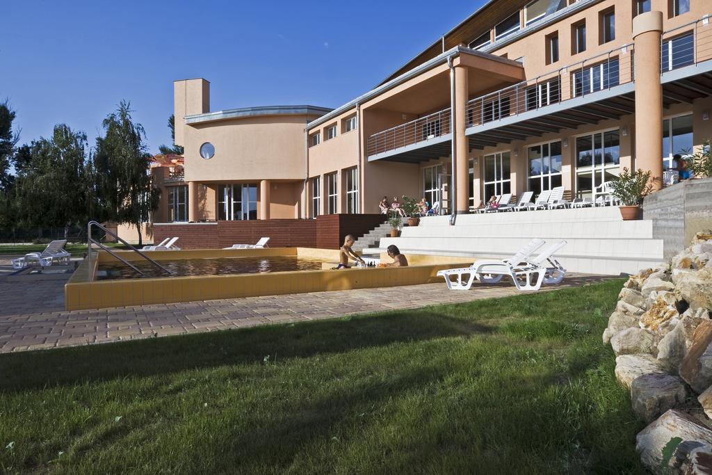 Martfu Hotel Thermal Spa Buitenkant foto